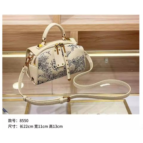 Túi xách nữ BANEVANF. thiết kế túi hộp họa tiết 8D, Màu kem bag xanh, Sang trọng
