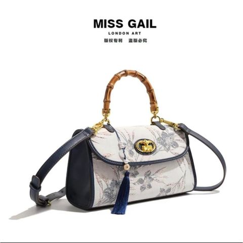(Hàng V.I.P LIMITED) - Túi xách nữ phiên bản giới hạn MISS GAIL quai gỗ thêu