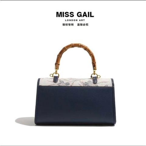 (Hàng V.I.P LIMITED) - Túi xách nữ phiên bản giới hạn MISS GAIL quai gỗ thêu