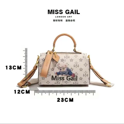 (Hàng V.I.P LIMITED) - Túi xách nữ cầm tay MISS GAIL In hình Hoạt Hình Gấu Nhỏ Dễ Thương, Kiểu Gối Boston