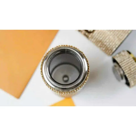 (Hàng Vip - FULL BOX - LIMTED - GIAO MÀU NGẪU NHIÊN) - Bình giữ nhiệt ĐÍNH ĐÁ làm bằng inox 304 có cảm ứng nhiệt độ