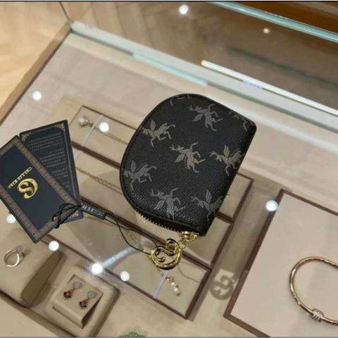 (Hàng V.I.P LIMITED - FULL BOX) - Ví đựng thẻ Cellis Kiss 12 ngăn tối giản sang trọng, thời thượng . Màu Kem/Nâu