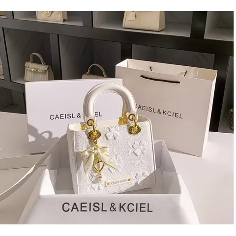 (CAEISL&KCIEL) - Túi công chúa tiểu thử thêu hoa trắng