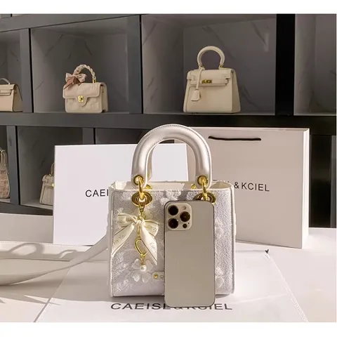 (CAEISL&KCIEL) - Túi công chúa tiểu thử thêu hoa trắng