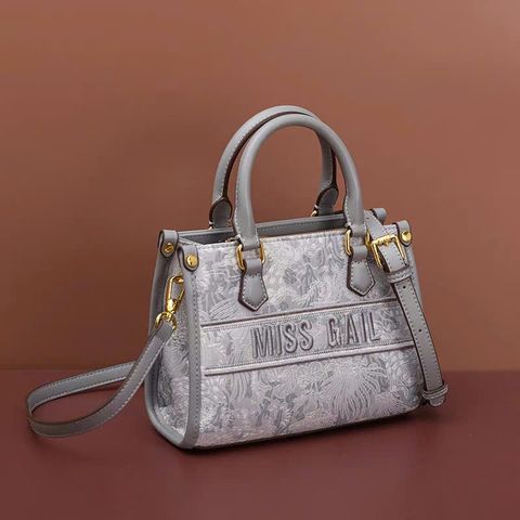 (Hàng V.I.P LIMITED) - Túi tote thêu hoa 2 MÀU tinh tế MISS GAIL sang chảnh tặng dây buộc nơ
