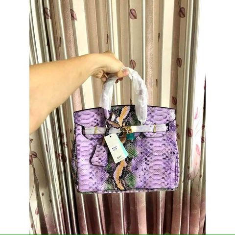 (HÀNG VIP - NO BOX) - Túi xách HỌA TIẾT DA VÂN RẮN size 30, Có Ổ Khóa, Không Dây Đeo (CHỈ CẦM TAY)