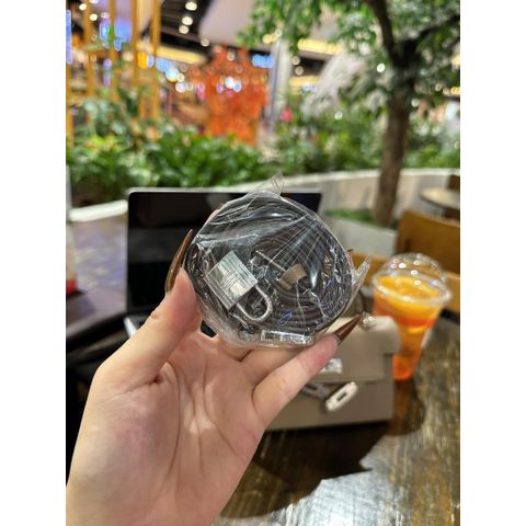 (FULL BOX/ NO BOX) - Khóa Bạc - Túi xách Nữ da xước khóa bạc tag size 19 đủ màu