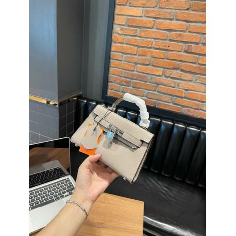 (FULL BOX/ NO BOX) - Khóa Bạc - Túi xách Nữ da xước khóa bạc tag size 19 đủ màu