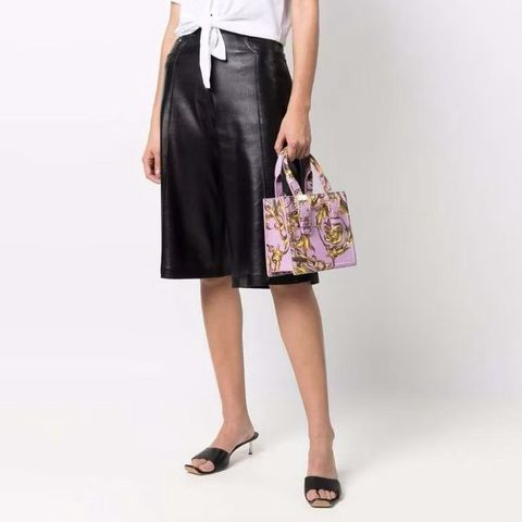 Túi versac.e size 22 dáng tote Công Sở họa tiết sang trọng