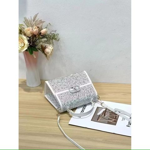 2025 Mới Châu Âu và Mỹ retro mini kim cương đính kim cương nóng túi xách lật che vai đeo chéo dây chuyền nữ