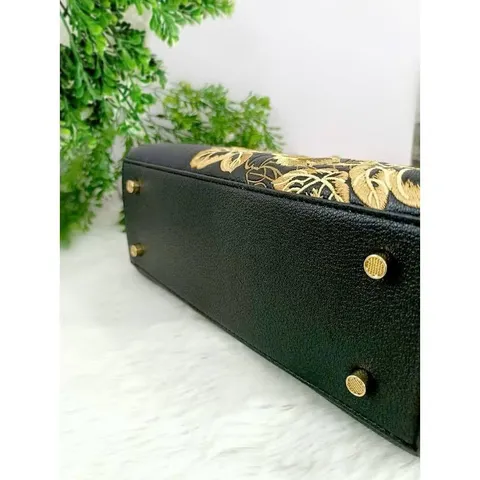 Túi Đi Tiệc Thêu Hoa Vàng Sang Trọng Tặng Kèm Khăn Lụa Size 25