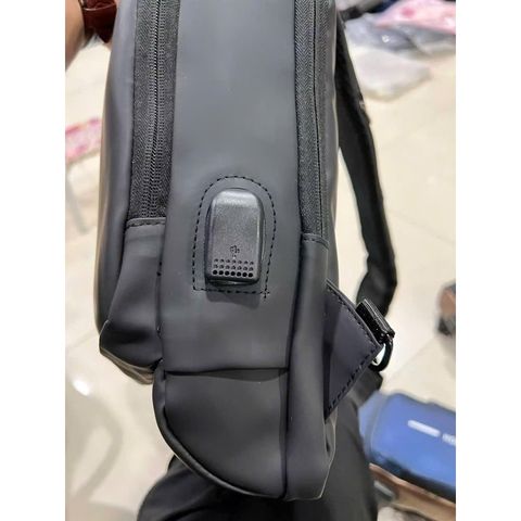 Túi Đeo Chéo Nam Cao Cấp Chống Nước ,Khóa Số Chống Trộm, Có Khe Cắm Sạc USB