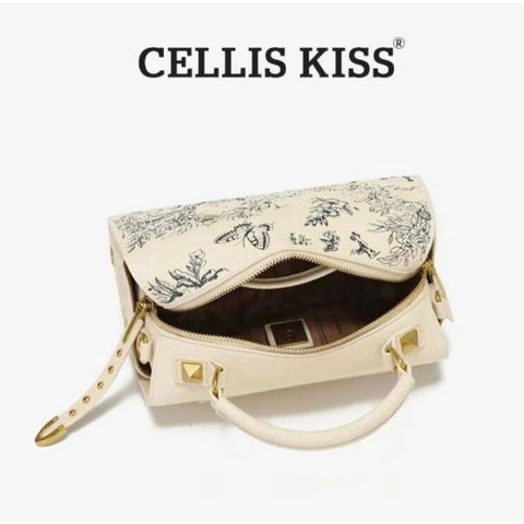 (Hàng V.I.P LIMITED - FULLBOX HÃNG) - Túi xách nữ CELLIS KISS thiết kế túi hộp họa tiết 8D, Màu kem bag xanh, Sang trọng