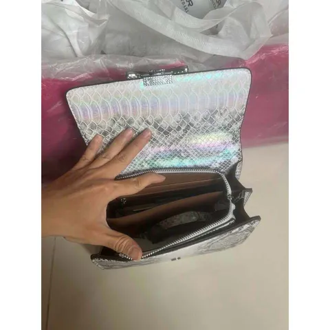 (HÀNG V.I.P ORDER) - Túi xách Nữ Xà Cừ Khóa Ong Size 23