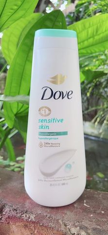 Sữa tắm Dove Sensitive Skin 680ml – làm sạch dịu nhẹ cho da nhạy cảm