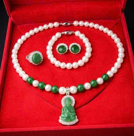 Bộ Dây Chuyền Ngọc Trai Trắng và Đá Quý Xanh Phong Cách Châu Âu