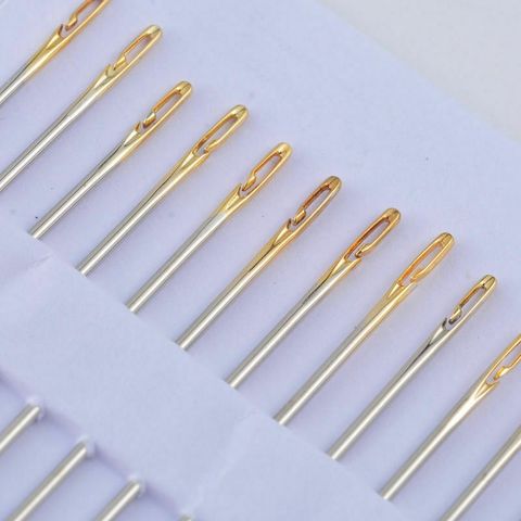 1 Bộ gồm 12 Kim Thêu Nhiều Kích Thước Từ 3.6 CM Đến 4.2 CM