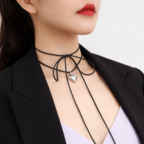 Vòng Cổ Dây Nhung Quyến Rũ Hình Trái Tim Bọc Vàng Khối 45cm