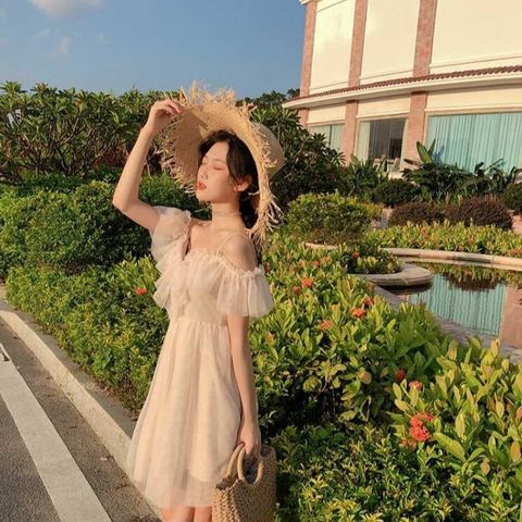 Đầm ren trắng hai dây công chúa dáng ngắn