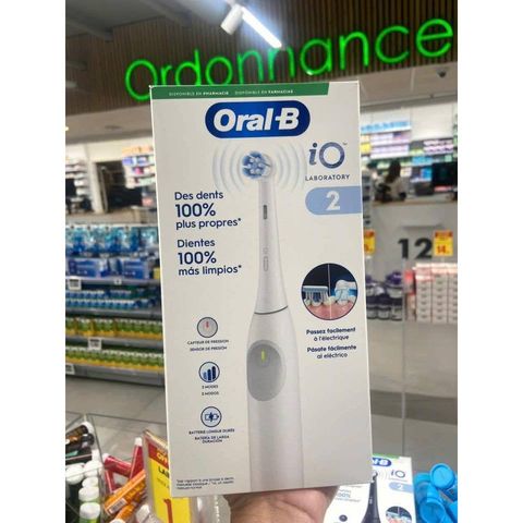 Bàn Chải Điện Oral B thế hệ mới IOS 2 BILL PHÁP