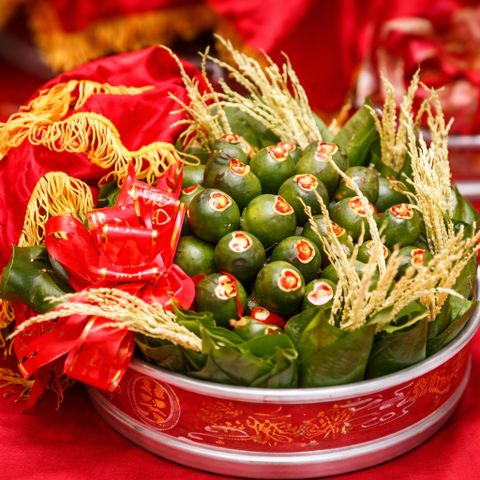 Miếng dán trầu cau trong ngày cưới