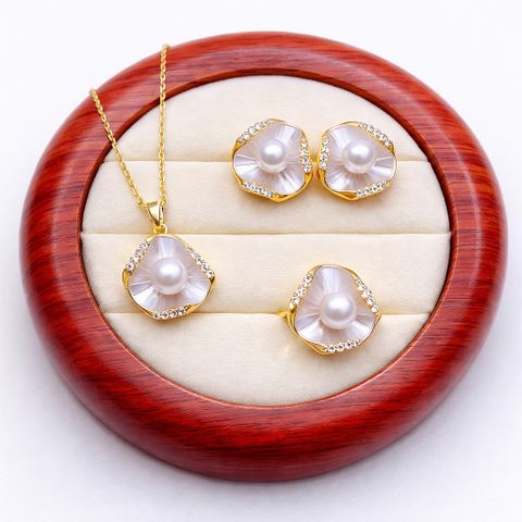 Set Phụ Kiện Nữ Hoàng Cung – Điểm Nhấn Tinh Khôi Sắc Trắng