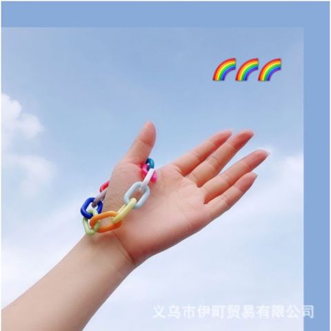 Vòng tay bảy sắc cầu vồng xinh xắn