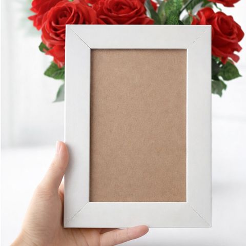 Khung ảnh 10x15 cm viền trắng