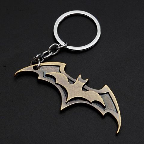 Móc khóa biểu tượng Batman trong truyện tranh
