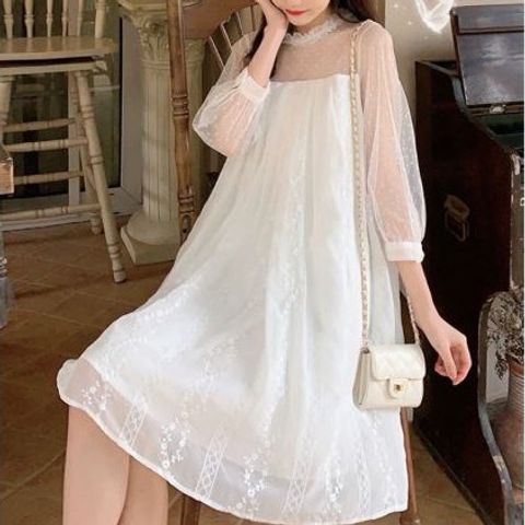 Đầm công chúa dáng suông thêu hoa sọc