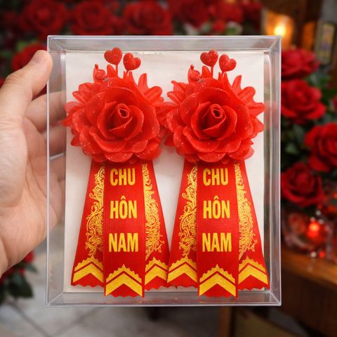Hoa chủ hôn cài áo dành cho cha mẹ hai bên