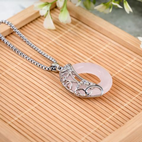 Dây Chuyền Bạch Ngọc Minh Nguyệt thu hút may mắn