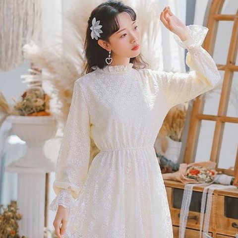 Đầm hoa mai tay dài phong cách Hàn Quốc