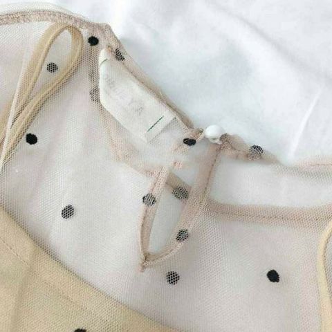 Đầm chấm bi dáng suông hai lớp