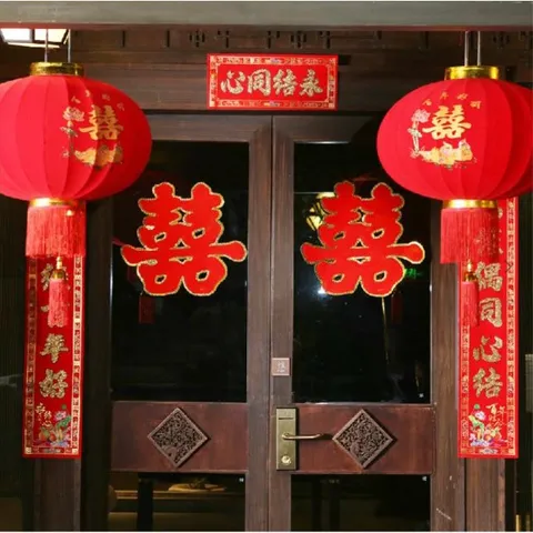 Chữ hỉ nhung bằng xốp trang trí trong ngày cưới