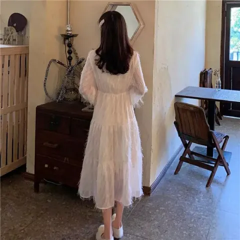 Đầm trắng bông tuyết thắt nơ