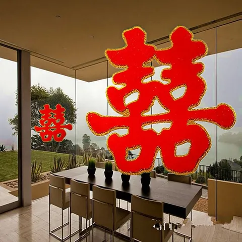 Chữ hỉ nhung bằng xốp trang trí trong ngày cưới