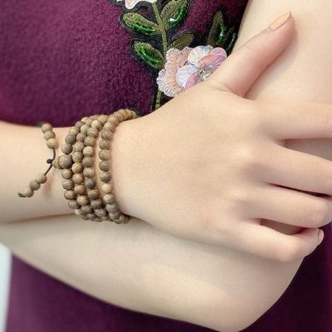 Chuỗi 108 hạt trầm hương - hàng nguyên hộp