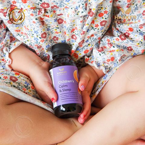 Siro giúp an thần, hỗ trợ ngủ ngon cho trẻ em Harker Herbals Children's Calm & Sleep 150ml