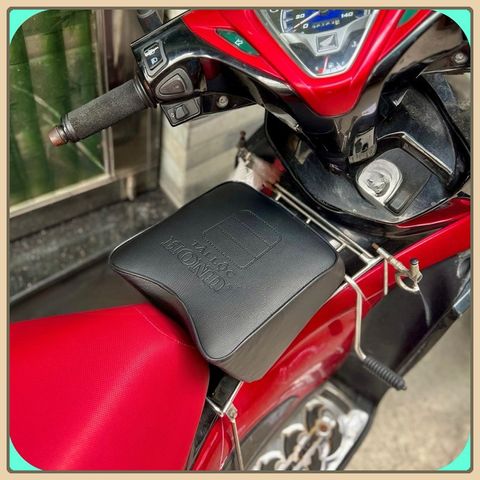 Ghế Nệm Ngồi Xe Máy Cho Bé Trên 2 Tuổi - Dành Cho Xe Tay Ga AB(Airblade), PCX, NVX - gác chân