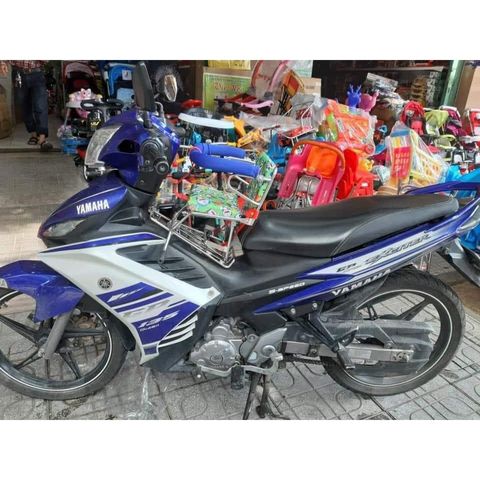 Ghế ngồi xe máy Xe Số, Yên Nệm, Không Tựa,Có tựa,Có Vòng,Có Gác Chân,An Toàn Cho Bé