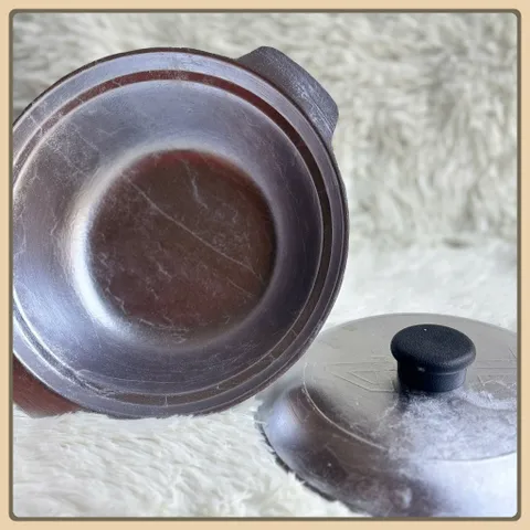 Nồi Gang Đúc Nguyên Khối 20cm Kèm Nắp Kho Thịt Cá Hấp Nghêu , Siêu Bền,nồi 20cm