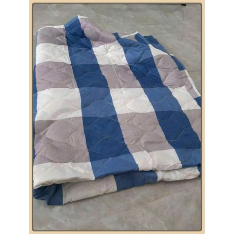 Chăn hè kẻ caro chần bông đắp 2 mặt mền size 1m6 x 2m chất liệu cotton thoáng mát