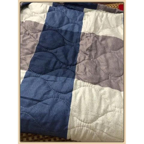 Chăn hè kẻ caro chần bông đắp 2 mặt mền size 1m6 x 2m chất liệu cotton thoáng mát