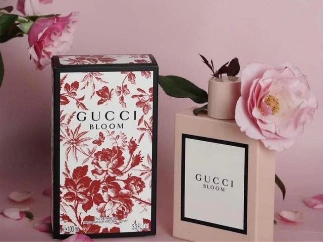 (Nhập khẩu) Nước Hoa Nữ Gucci Bloom ED For Wo men 10ml chiết Chính