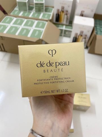 (Nhập khẩu) Set Dưỡng Da Clé De Peau Ultimate Daily Cream Care 3 Món