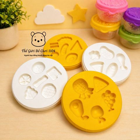 Bộ đất sét nặn cho bé 12 màu kèm khuôn và dụng cụ làm bánh, giúp bé tăng khả năng nhận biết hình dạng và màu sắc