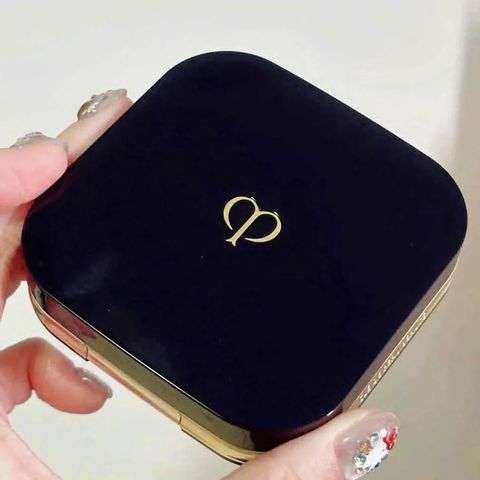 (Nhập khẩu) Phấn Nước Clé De Peau Radiant Cushion Foundation Dewy SPF