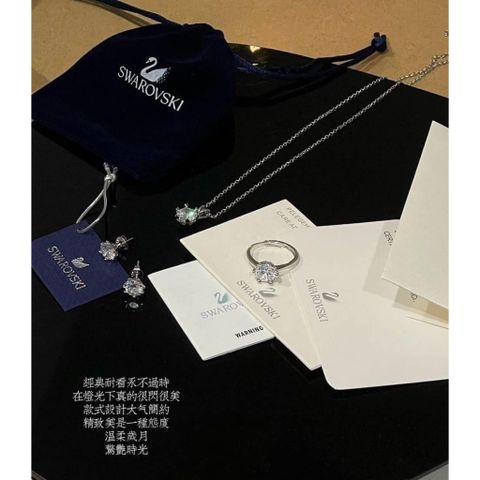Set Bạc 3 món, Bạc 925 : DÂY CHUYỀN + HOA TAI + NHẪN (FULL BOX - Thương hiệu Swarovski Thiên nga )