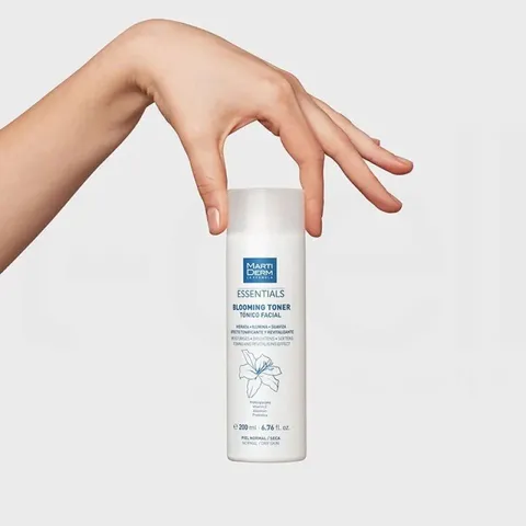 Nước Cân Bằng Dưỡng Ẩm MartiDerm Blooming Toner 200ml